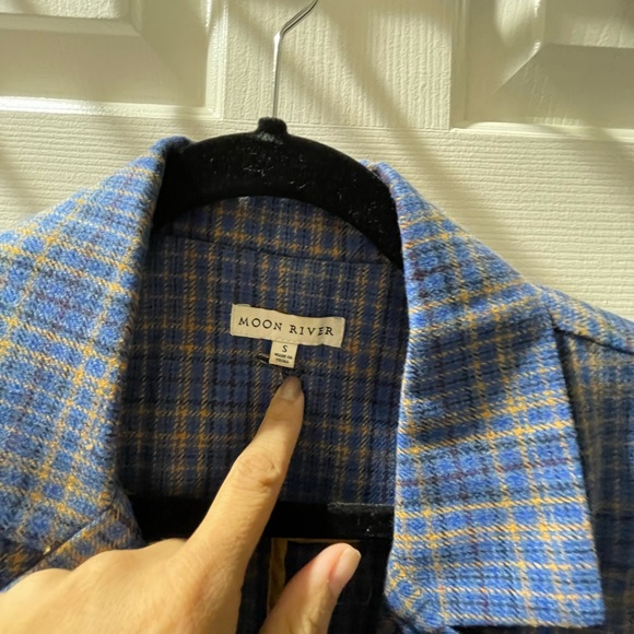 Moon River Plaid Trench Coat - Picture 4 of 5